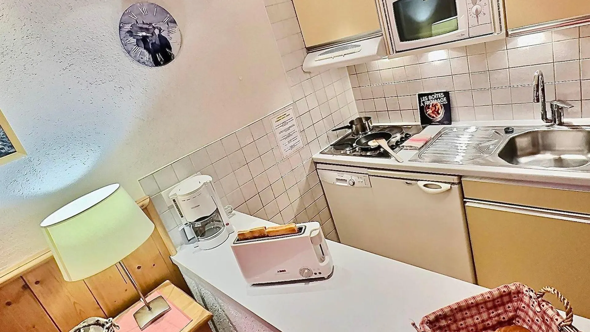 Appartement Ski-In/Ski-Out - 4 Pers, Balcon Au Sud - Fr-1-411-400 Tignes 0*,  France